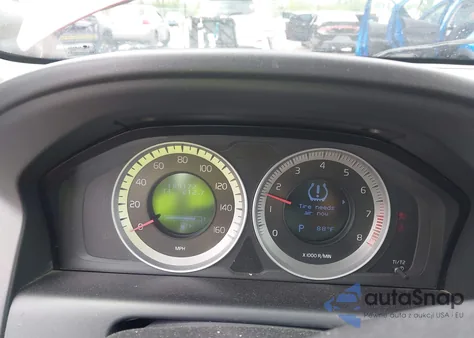 2011 Volvo Xc60 T6/T6 R-Design z USA, uszkodzony, nr VIN YV4902DZ0B2182959